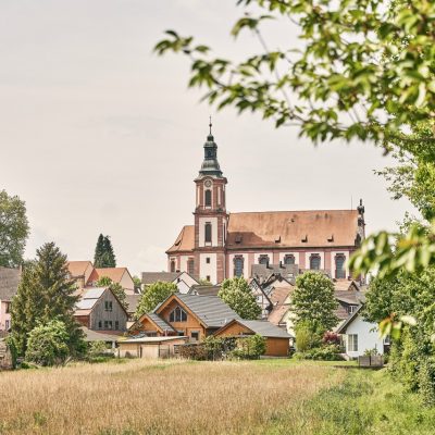 Willkommen in Ettenheim: Barock, Wein und Naturschönheiten